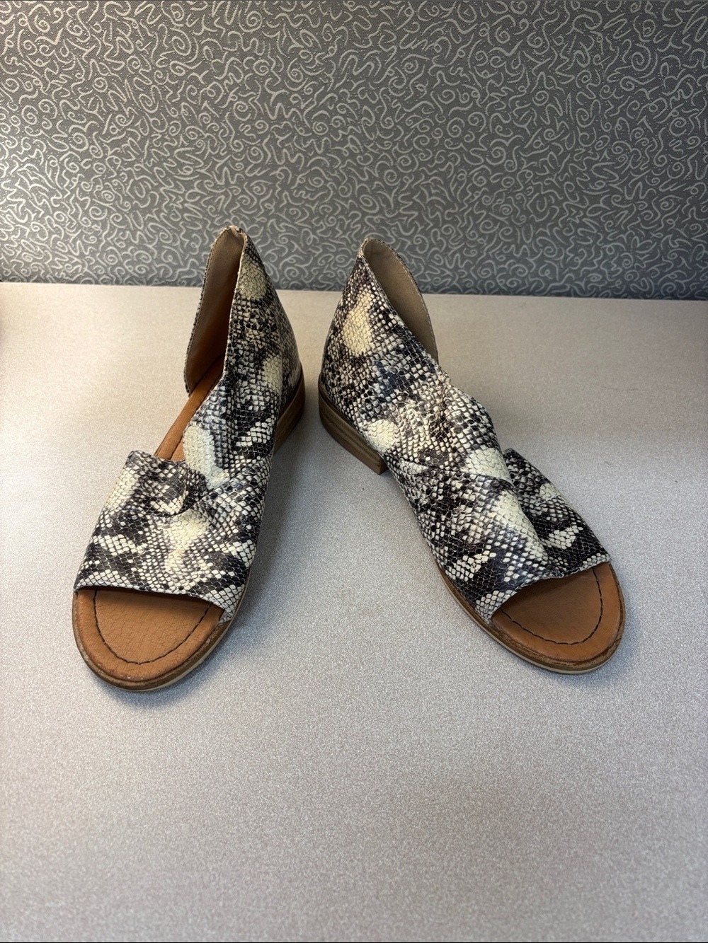 CCOCCI Adele Snake-Print Open-Toe Flats - Size 7
